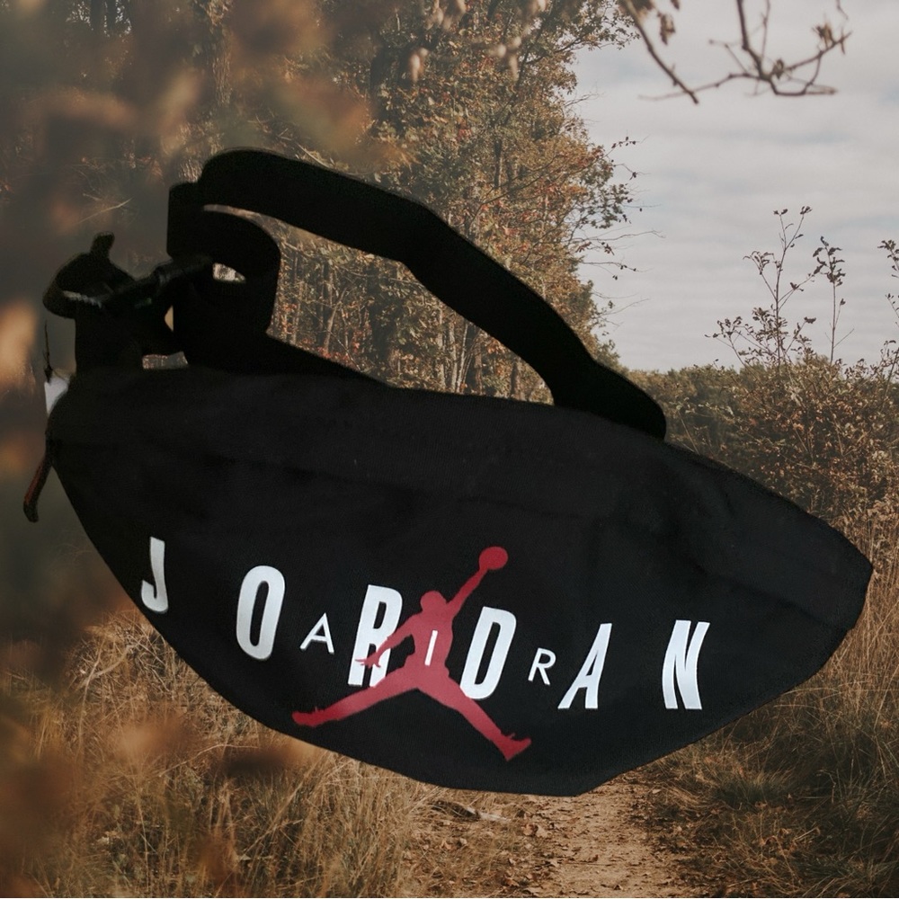 Air Jordan Black Large Fanny Pack NWT